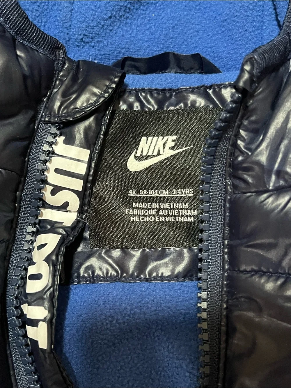 Nike Kids Navy Quilted Puffer Jacket with Hood. Size 4T